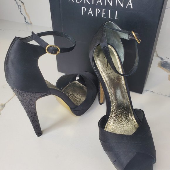 Adrianna Papell Black Samoa Pumps - Picture 6 of 11